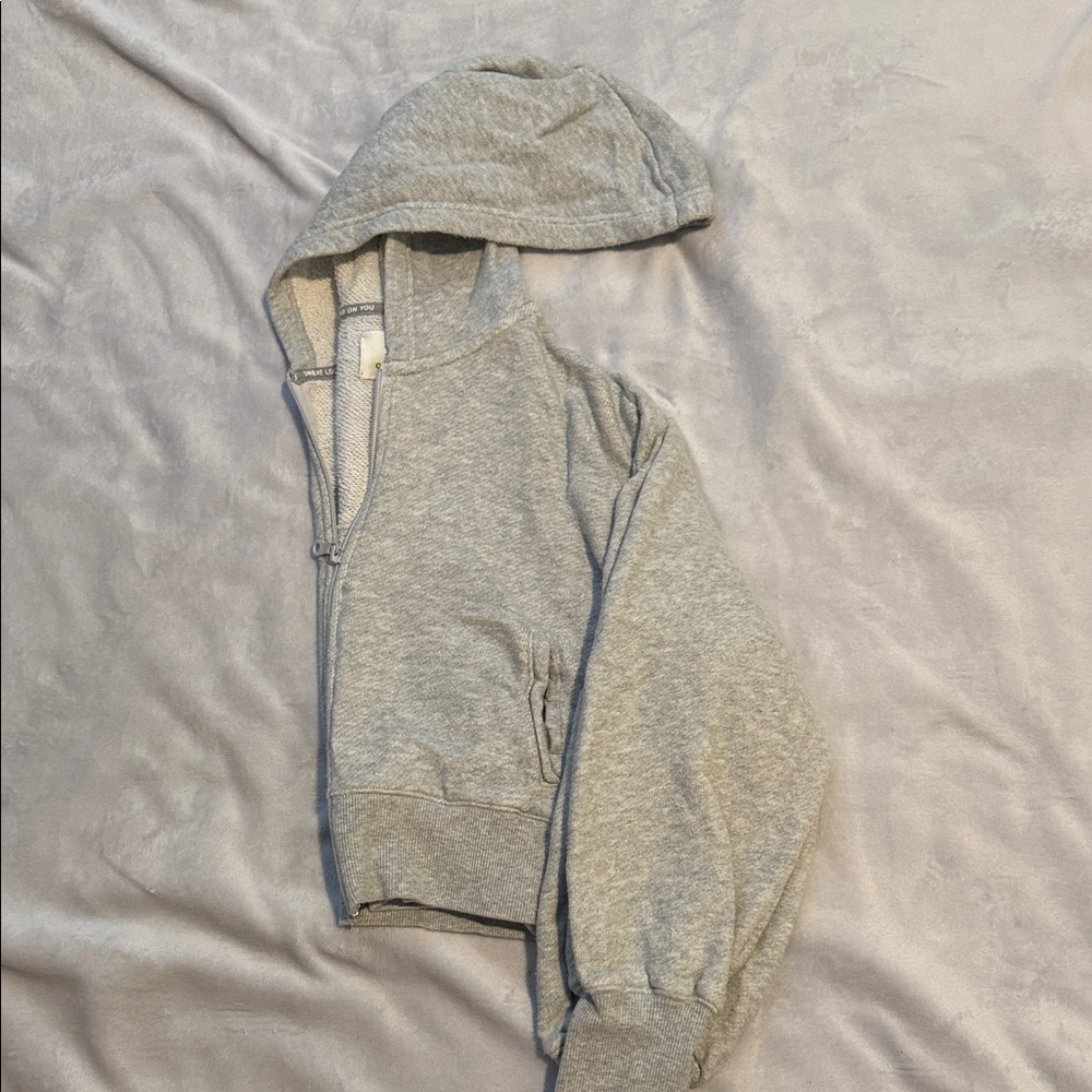 Women’s Cropped Gray Hooded Sweater